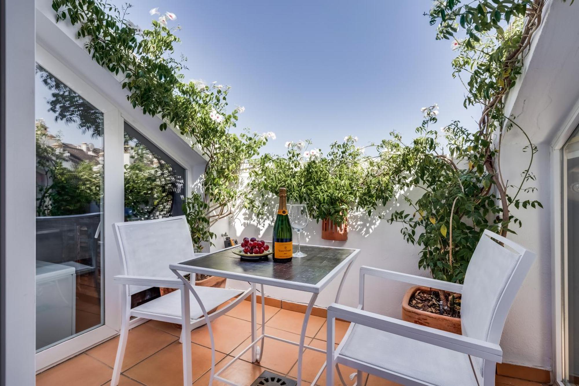 Molo Luxury Suites Puerto Banus Марбелья Екстер'єр фото