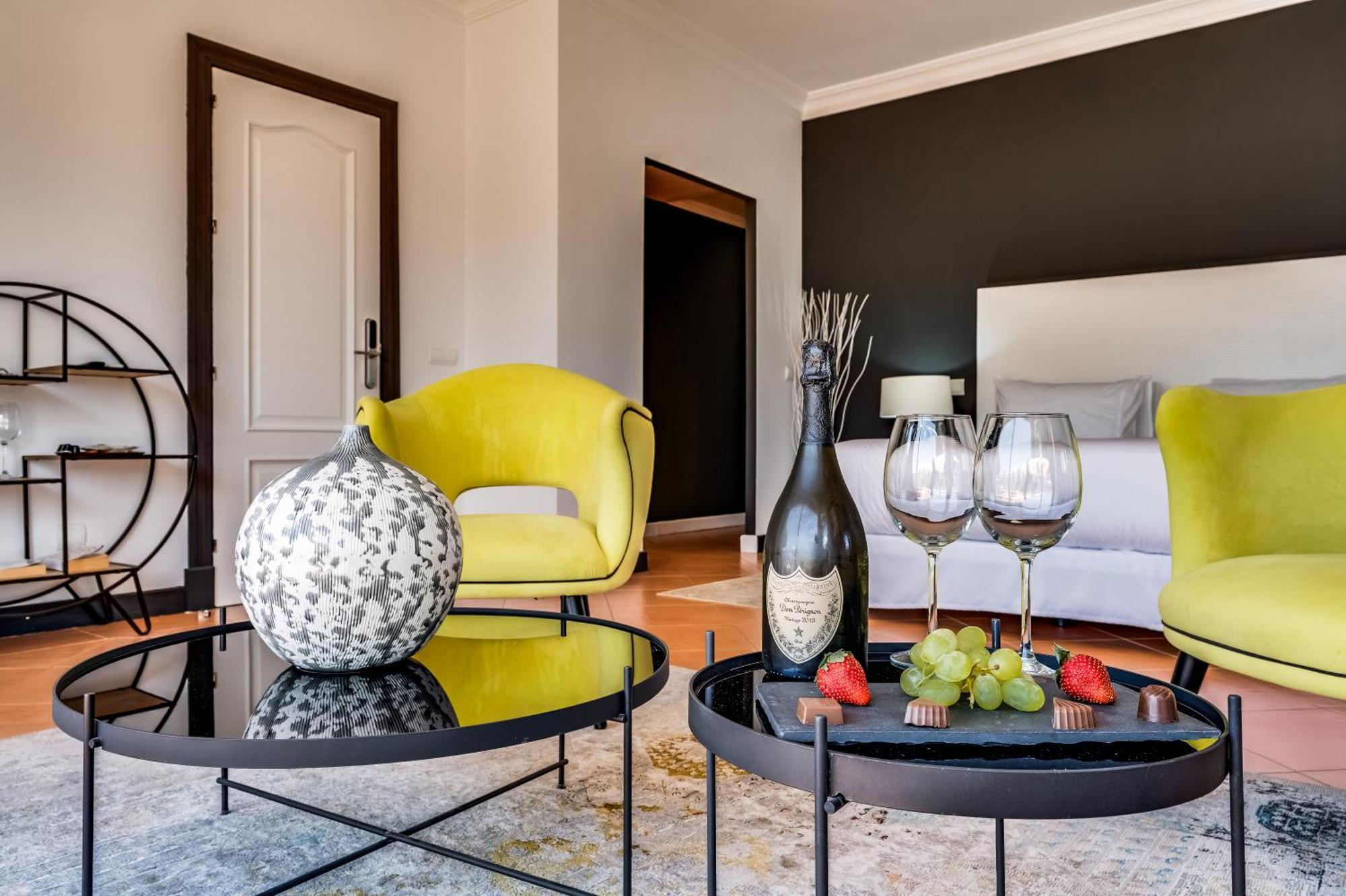 Molo Luxury Suites Puerto Banus Марбелья Екстер'єр фото